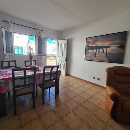 Famara Vela Apartment Exterior photo