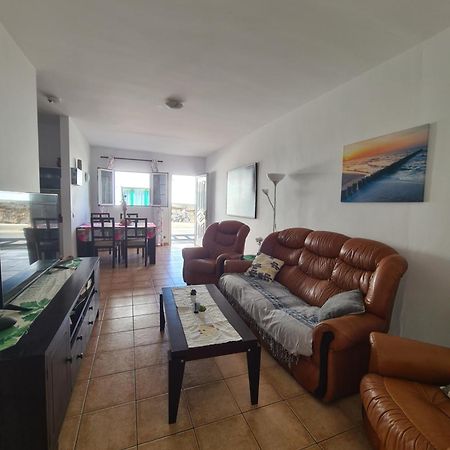 Famara Vela Apartment Exterior photo